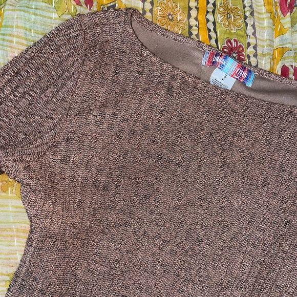 Brown knit dress size S w/ cutout back and flare sleeves from Urban Outfitters - Picture 5 of 6